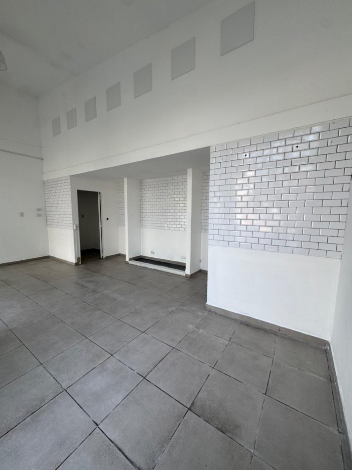 Local comercial en Candioti Sur