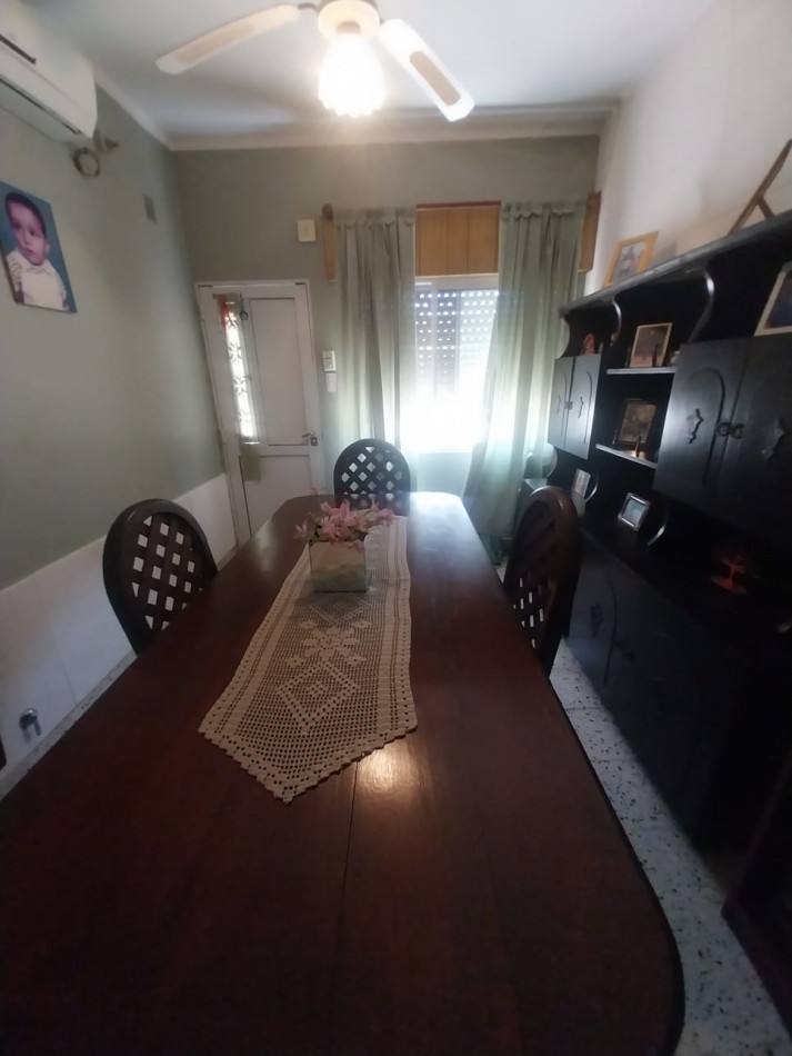 CASA AL FRENTE EN PLANTA BAJA TODOS LOS SERVICIOS