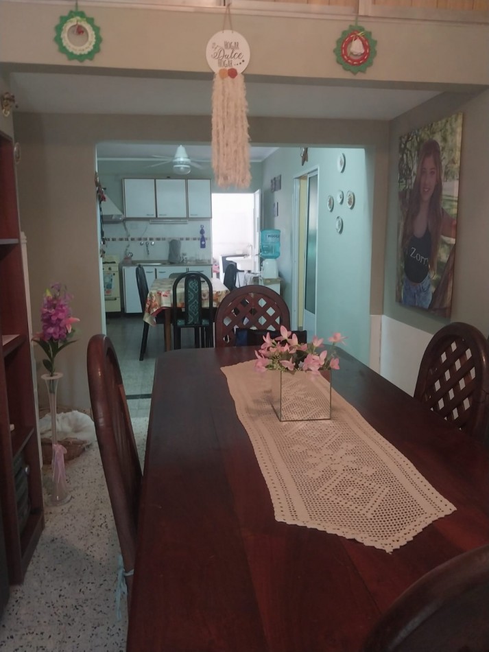 CASA AL FRENTE EN PLANTA BAJA TODOS LOS SERVICIOS