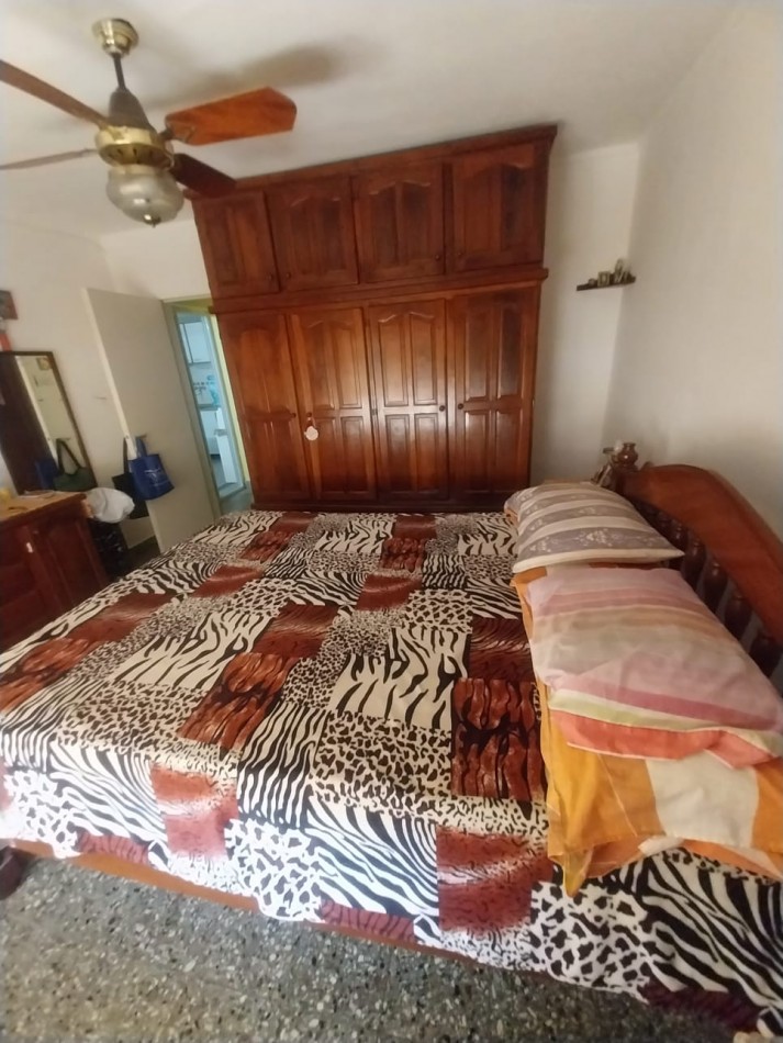 CASA AL FRENTE EN PLANTA BAJA TODOS LOS SERVICIOS