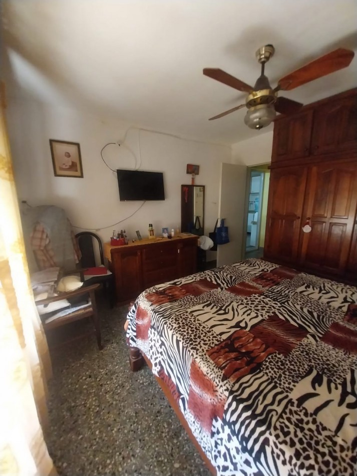 CASA AL FRENTE EN PLANTA BAJA TODOS LOS SERVICIOS