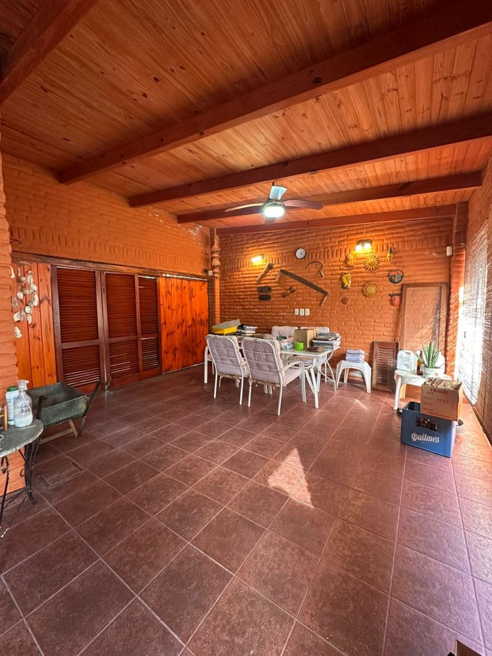 VENTA DE CASA AL FRENTE EN GUADALUPE ESTE