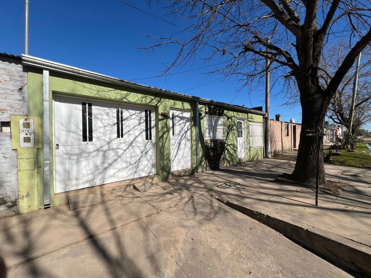Casa al frente en barrio Punta Norte