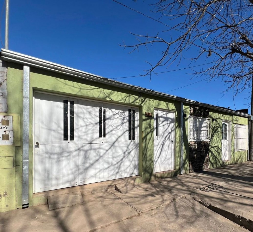 Casa al frente en barrio Punta Norte