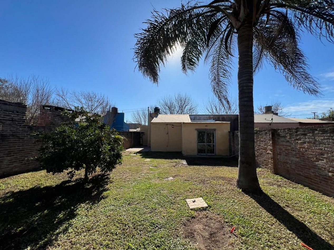 Casa al frente en barrio Punta Norte