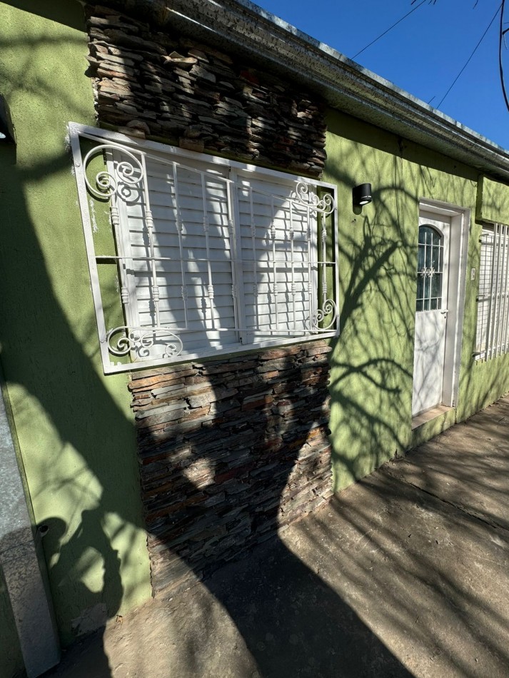 Casa al frente en barrio Punta Norte