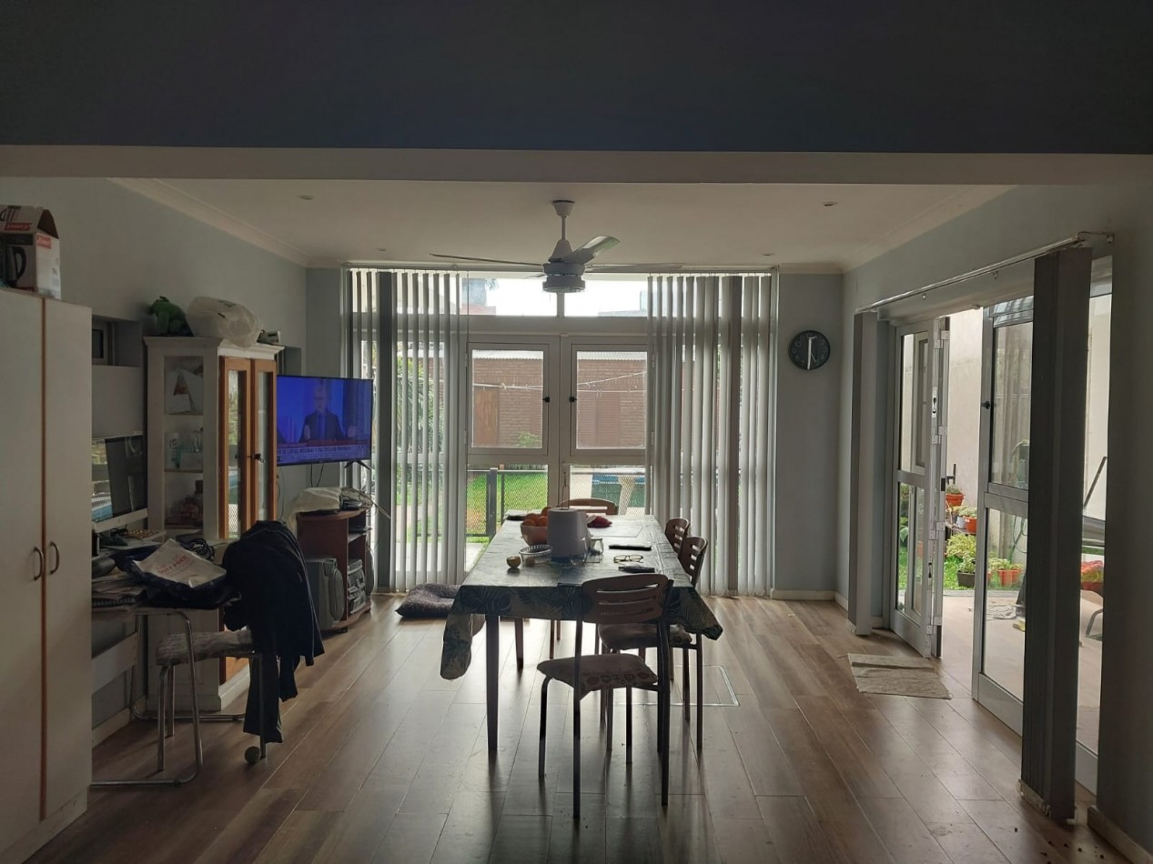 CASA DE DOS PLANTAS EN GUADALUPE ESTE