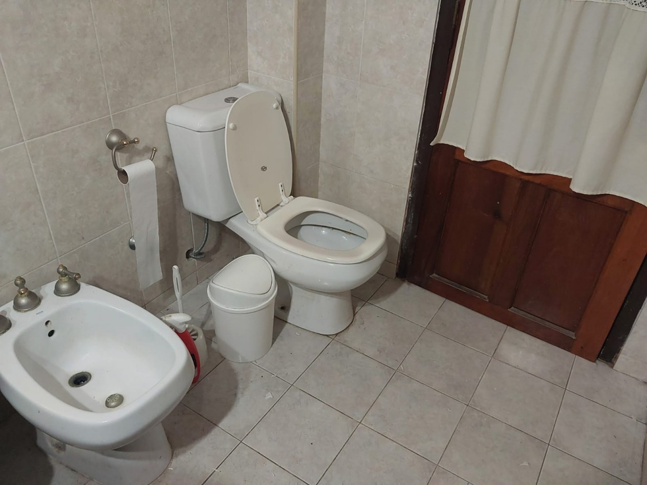 CASA DE DOS PLANTAS EN GUADALUPE ESTE