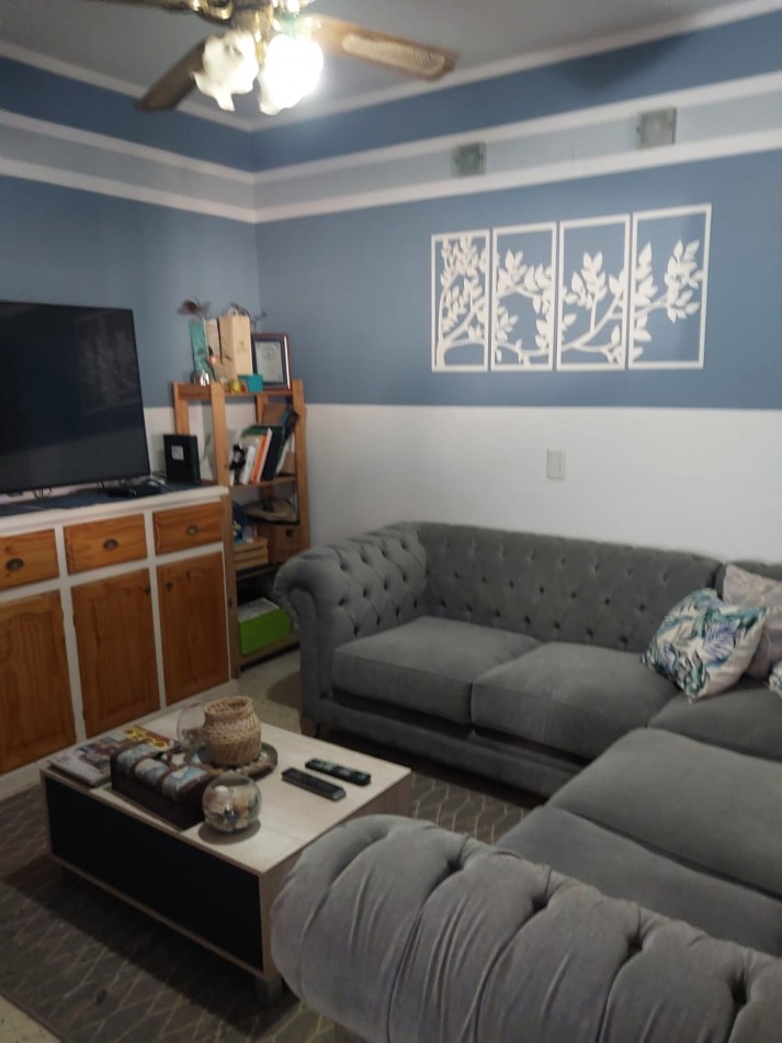 CASA DE DOS PLANTAS EN GUADALUPE ESTE