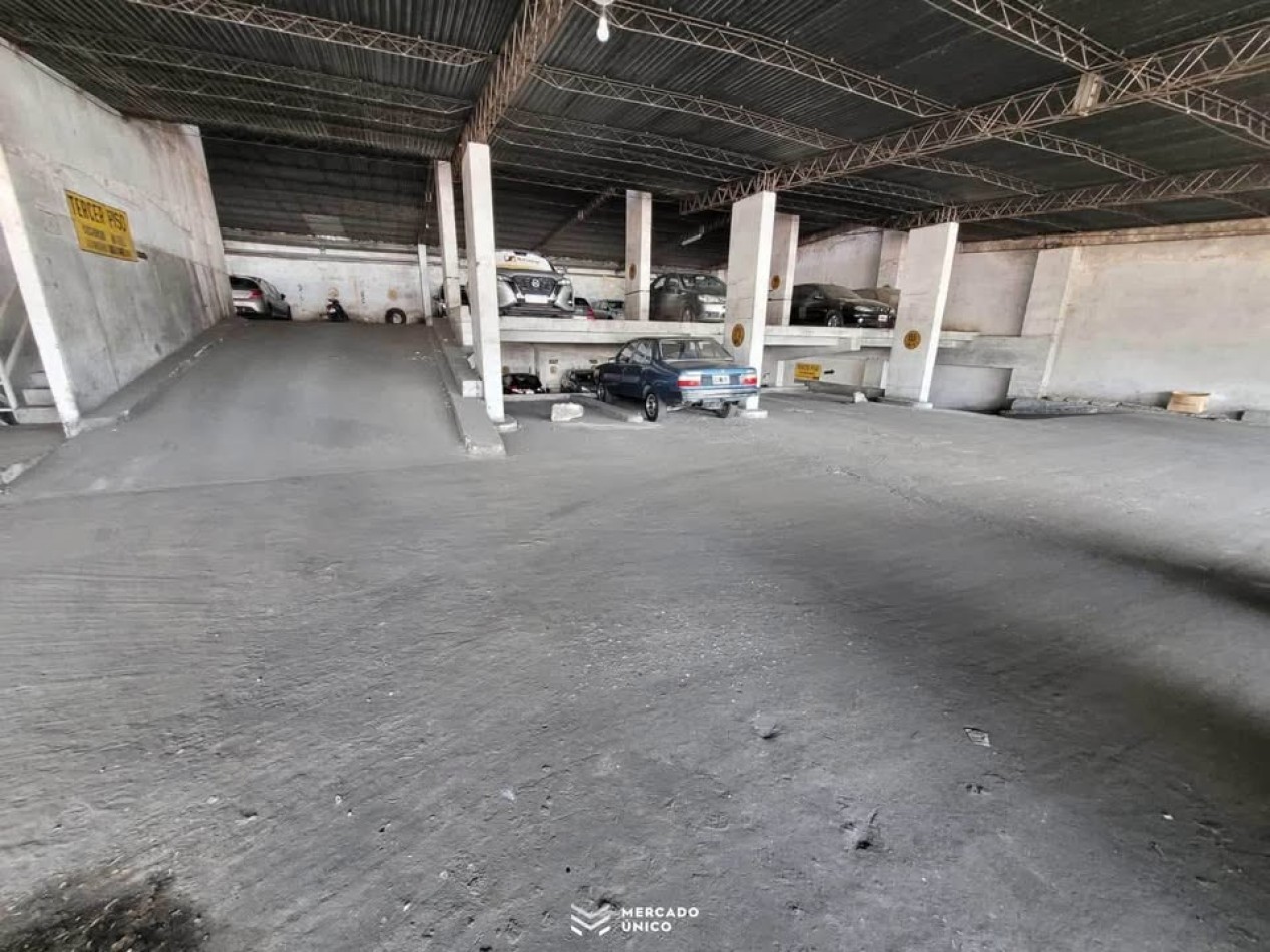 Cocheras en calle Eva Peron 2409 