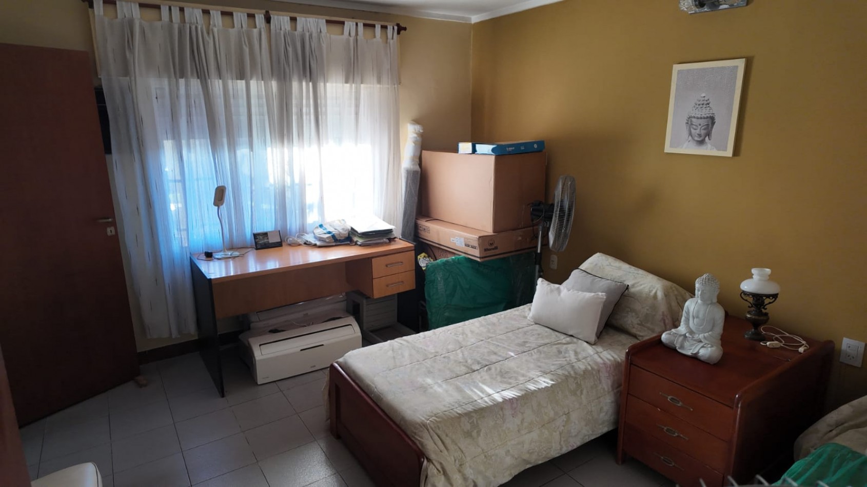 CASA AL FRENTE EN BARRIO SARGENTO CABRAL