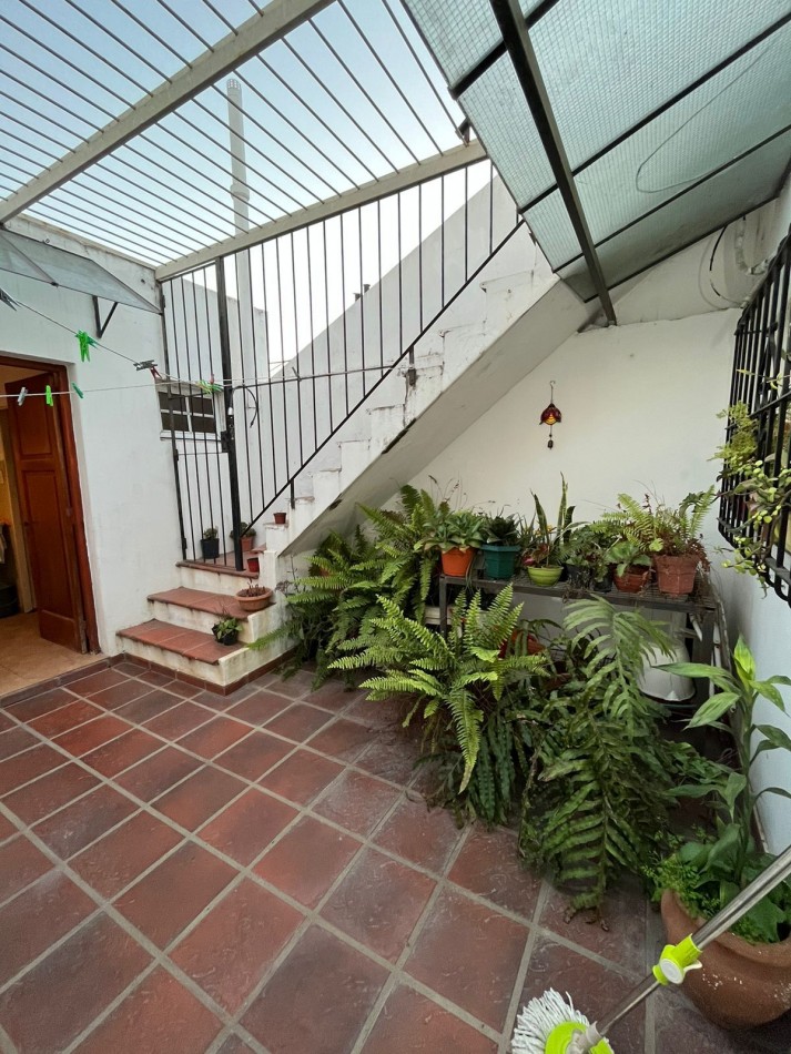 Planta alta en Barrio Constituyentes de 3 dormitorios