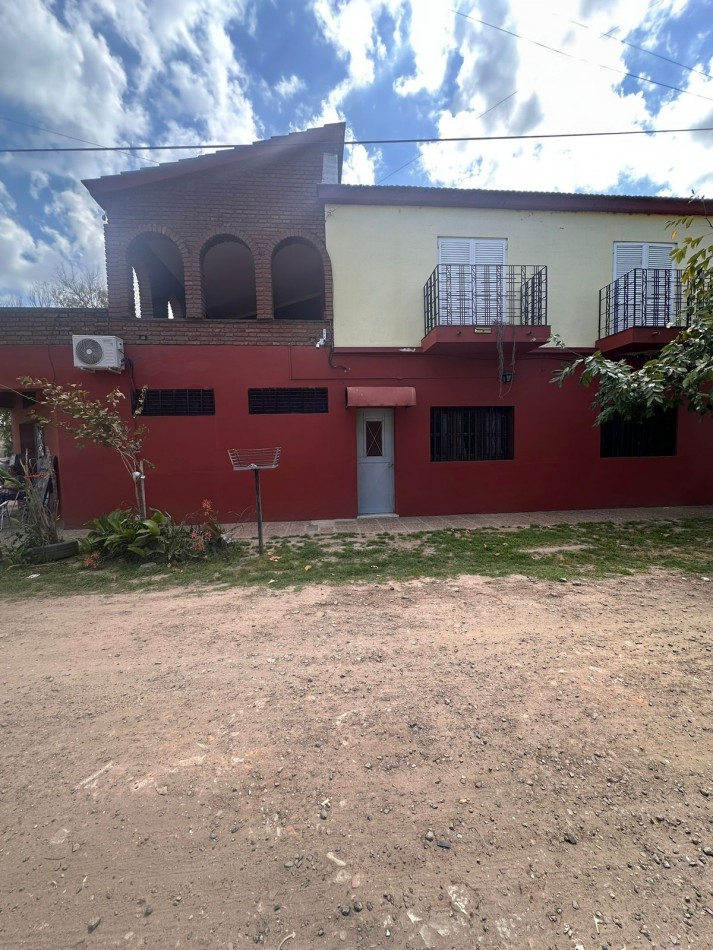 CASA CON LOCAL EN ZONA NORTE