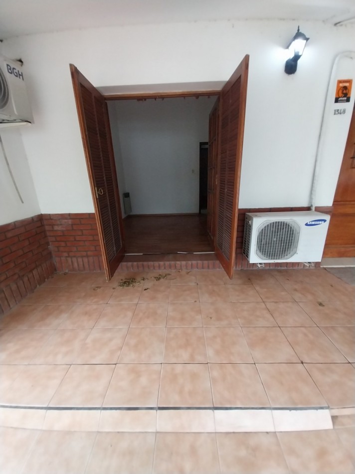 CASA EN GUADALUPE OESTE LOTE DE 9X43.5