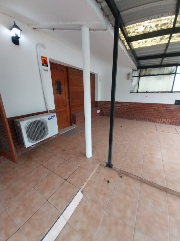 CASA EN GUADALUPE OESTE LOTE DE 9X43.5