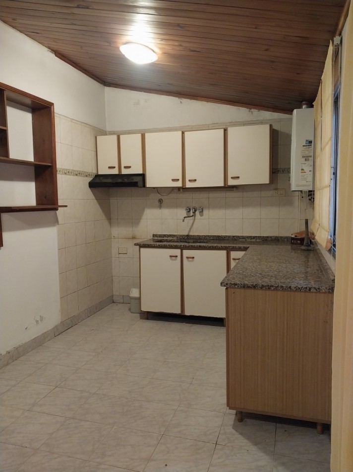 CASA EN GUADALUPE OESTE LOTE DE 9X43.5