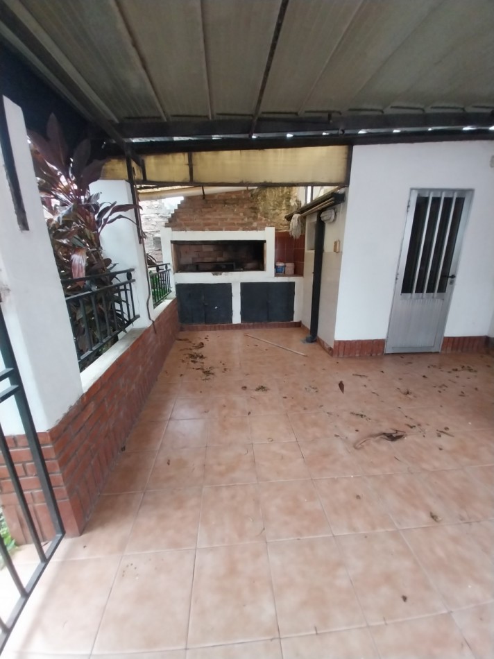 CASA EN GUADALUPE OESTE LOTE DE 9X43.5